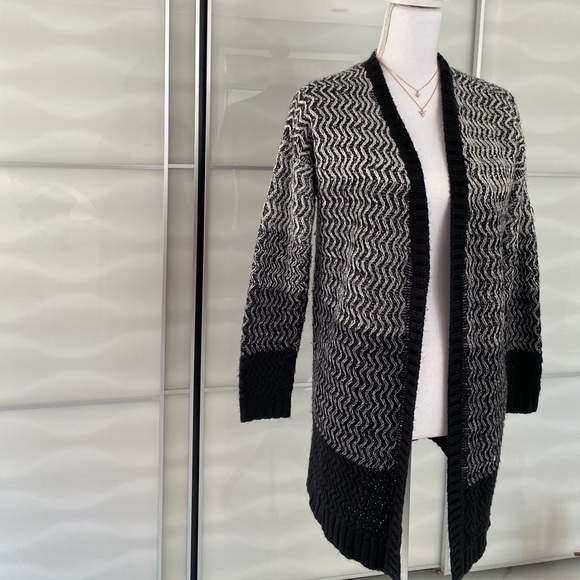 2/$30 DKNY tri-color knit cardigan 🔥 - Picture 2 of 6